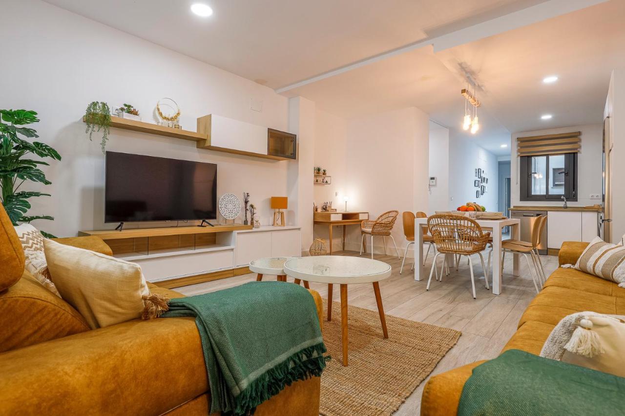 Family Suit Principal Encantos De Sevilla Εξωτερικό φωτογραφία