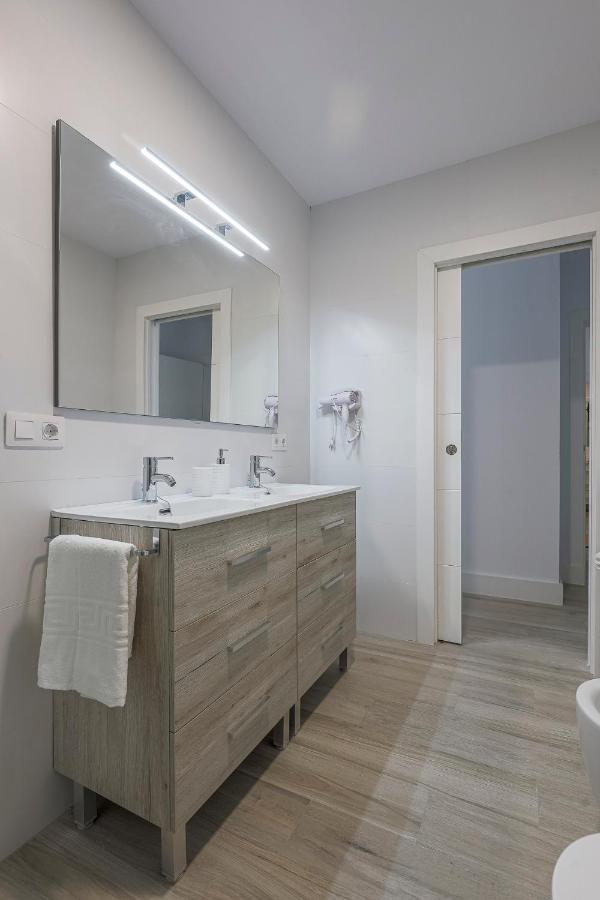 Family Suit Principal Encantos De Sevilla Εξωτερικό φωτογραφία