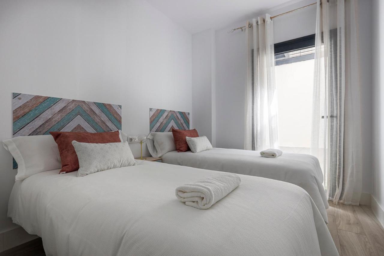 Family Suit Principal Encantos De Sevilla Εξωτερικό φωτογραφία