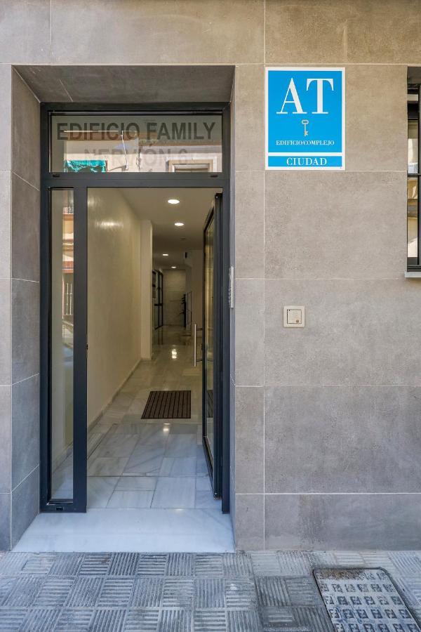 Family Suit Principal Encantos De Sevilla Εξωτερικό φωτογραφία