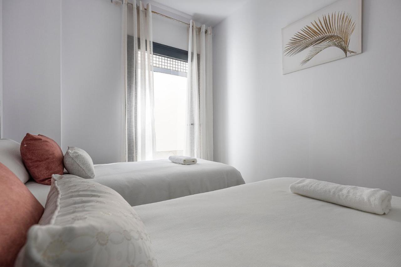 Family Suit Principal Encantos De Sevilla Εξωτερικό φωτογραφία